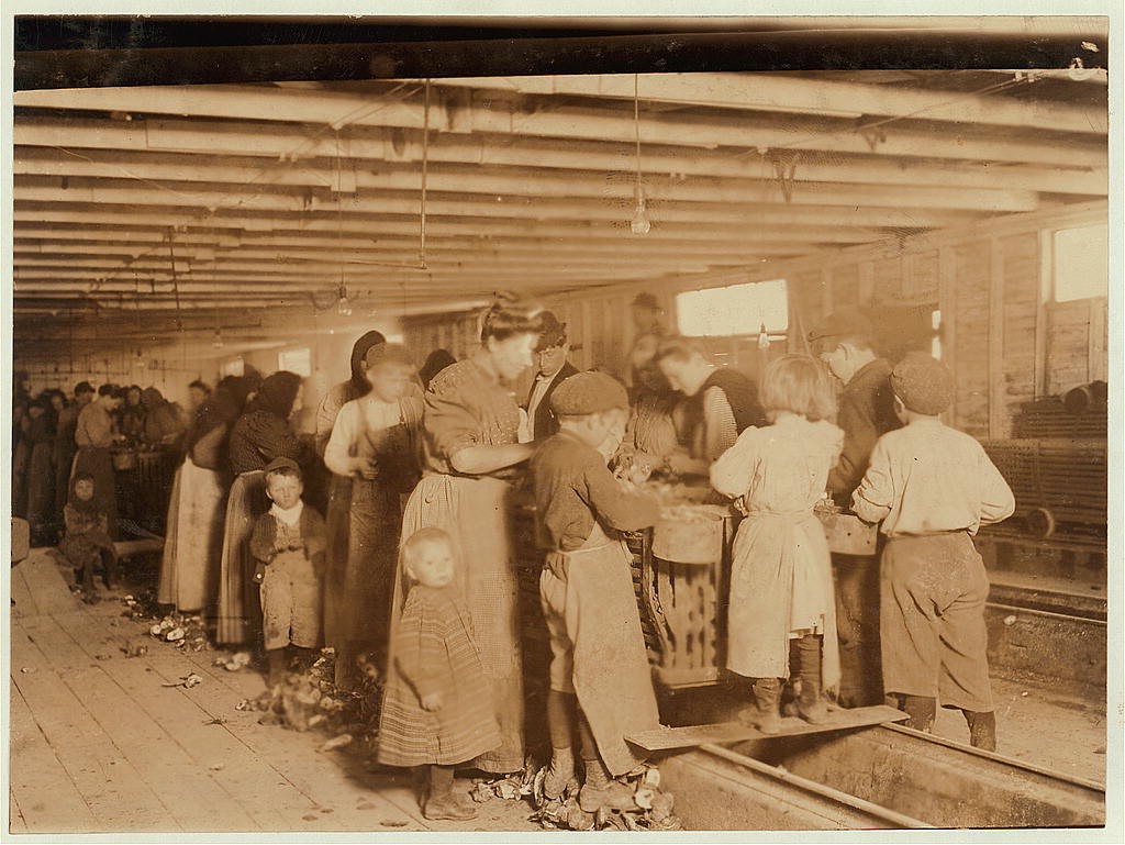 Lewis Hine child oyster shuckers Dunbar Lopez Dukate Company Biloxi Mississippi 1911 NCLC Library of Congress